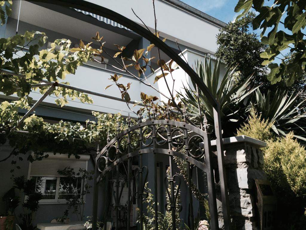 House Filomena Apartment Banjol ภายนอก รูปภาพ